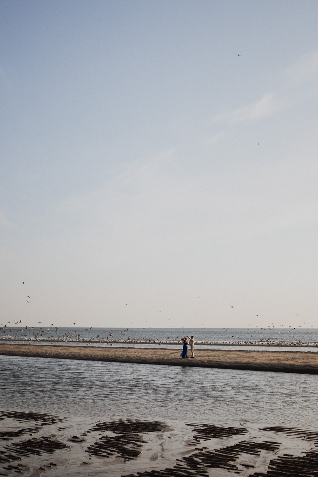 Simge & Ali, trouwfoto 1 in de Maasvlakte, Nederland